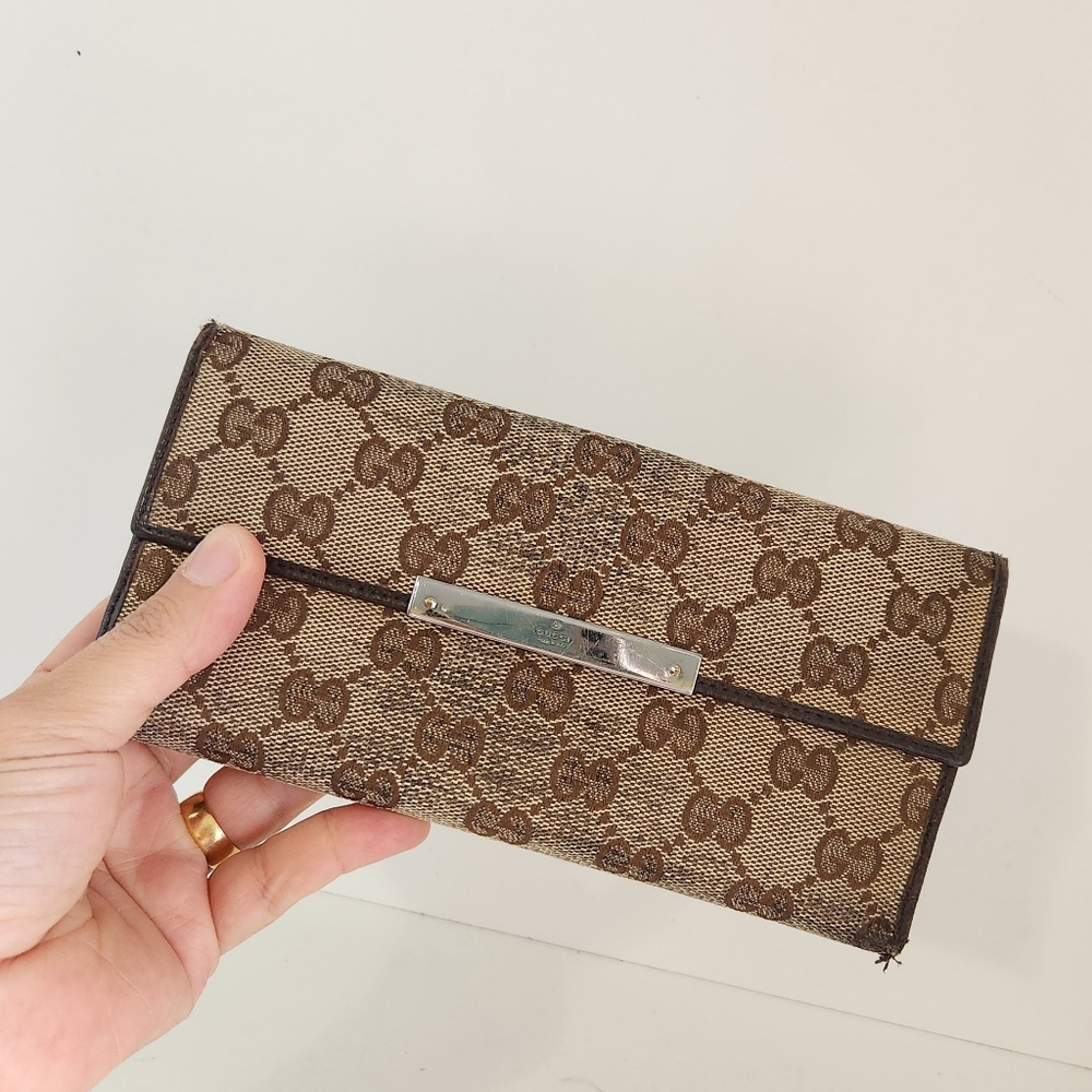 Authentic Gucci Signature Jacquard Brown/Tan leather wallet